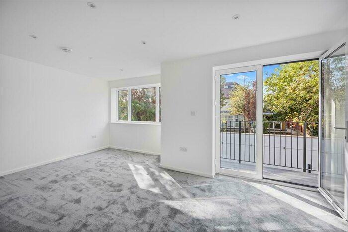 2 Bedroom Apartment To Rent In Elliott Close, Wembely, HA9