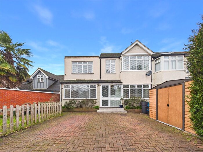 4 Bedroom End Terrace House To Rent In Hospital Bridge Road, Twickenham, TW2