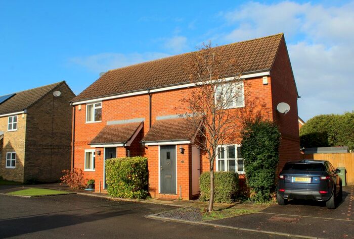 2 Bedroom Semi-Detached House To Rent In Monro Drive, Guildford GU2