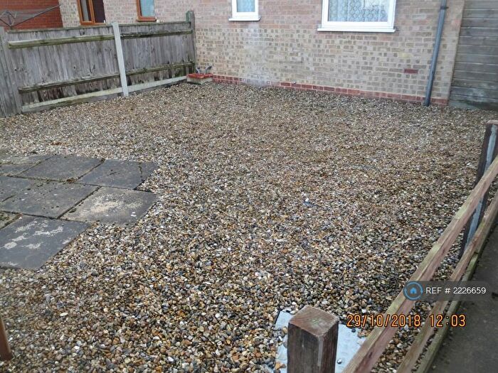 1 Bedroom Maisonette To Rent In Stradbroke Road, Lowestoft, NR33
