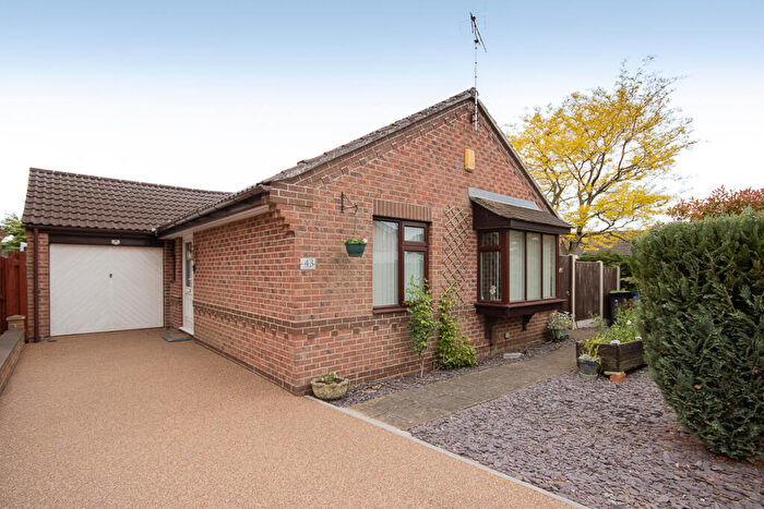 3 Bedroom Detached Bungalow For Sale In Fiskerton Way, Oakwood, DE21