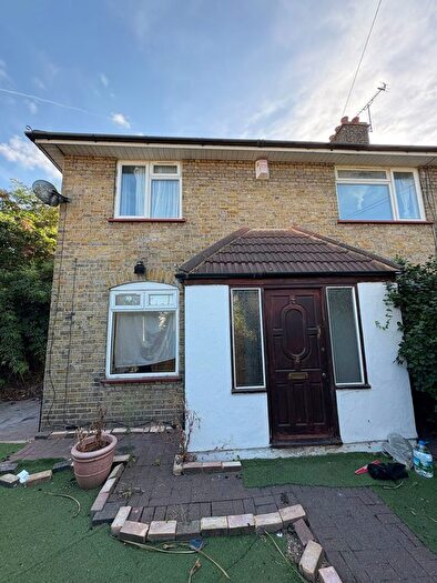 3 Bedroom Semi-Detached House To Rent In Sterry Road, Barking, IG11