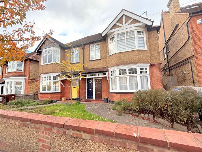 2 Bedroom Maisonette To Rent In Southfield Park, North Harrow, HA2