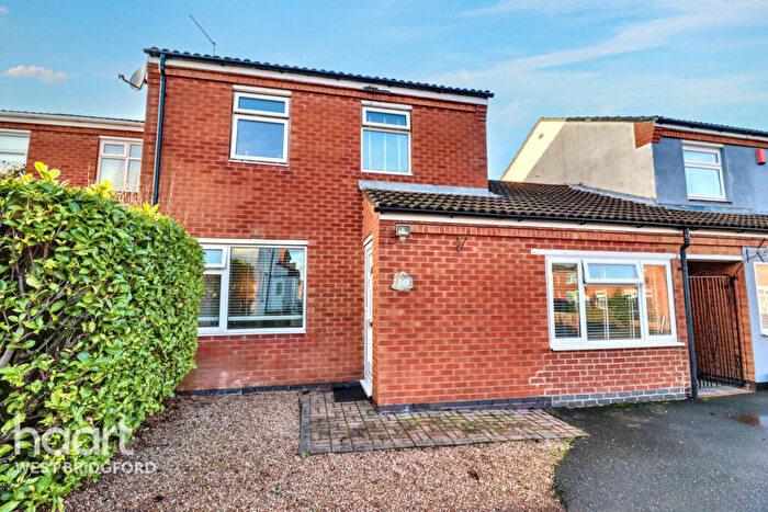 3 Bedroom Semi Detached House For Sale In Garrett Grove, Clifton, Nottingham, NG11