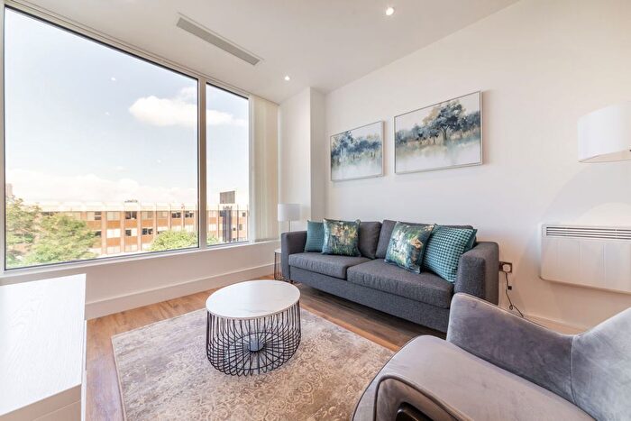 1 Bedroom Flat To Rent In West Gate, Hanger Lane, W5