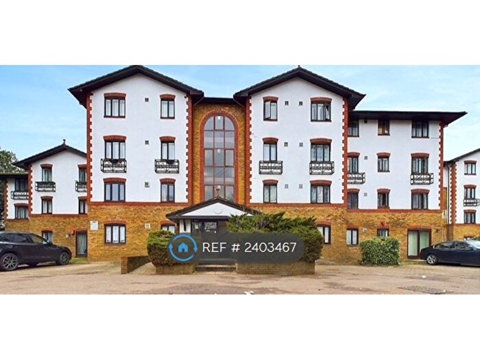 1 Bedroom Flat To Rent In The Beeches, Hounslow, TW3