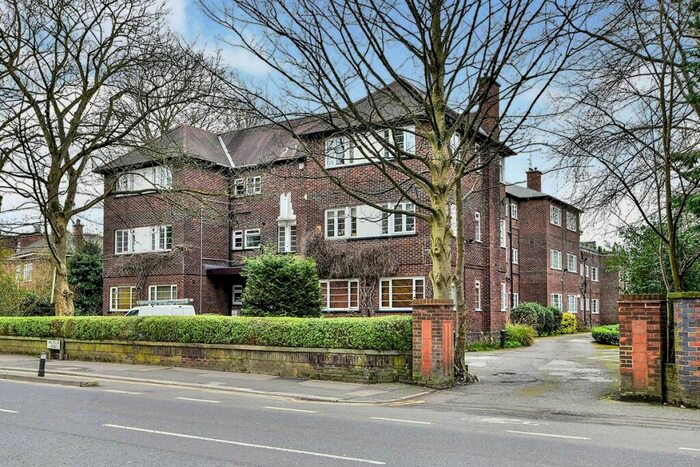 Apartment To Rent In Didsbury Court, Wilmslow Road, Manchester, Greater Manchester, M20