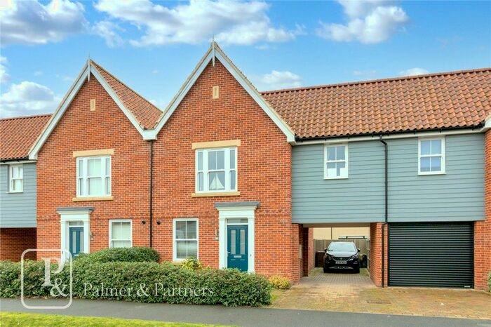 3 Bedroom Semi-Detached House For Sale In The Avenue, Lawford, Manningtree, Essex, CO11