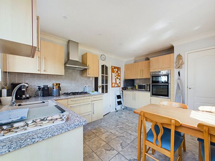 2 Bedroom Detached Bungalow For Sale In Stanley Road, Broadstairs, CT10