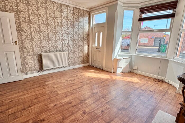 2 Bedroom Semi-Detached House For Sale In Montpelier Road, Dunkirk, NG7