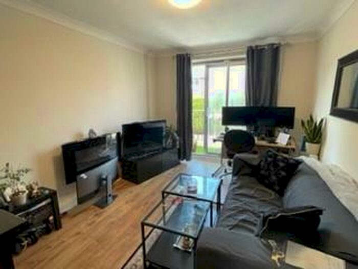 1 Bedroom Apartment To Rent In Deneside Court, Jesmond, Newcastle Upon Tyne, NE2
