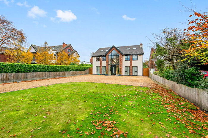 6 Bedroom Detached House For Sale In Moss Delph Lane, Aughton, L39