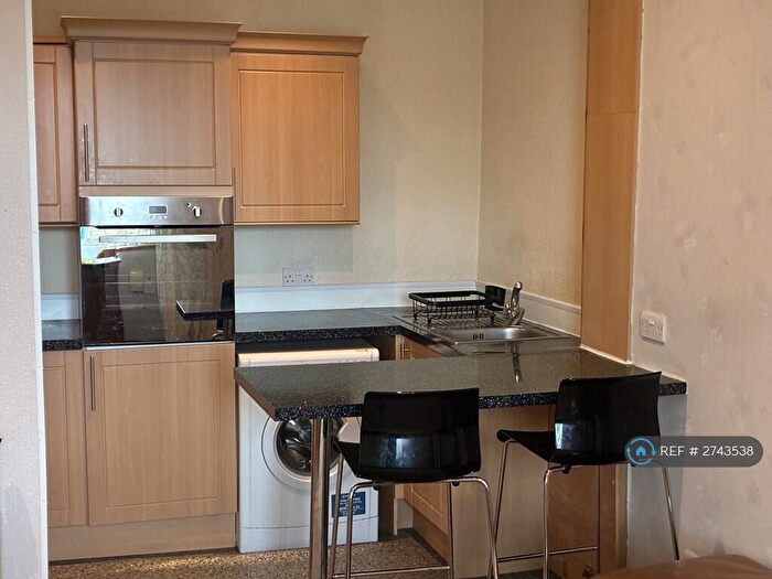 1 Bedroom Flat To Rent In Watson Crescent, Edinburgh, EH11