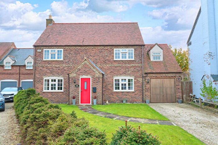 3 Bedroom Detached House For Sale In Cockerels Roost, Newton-on-trent, LN1