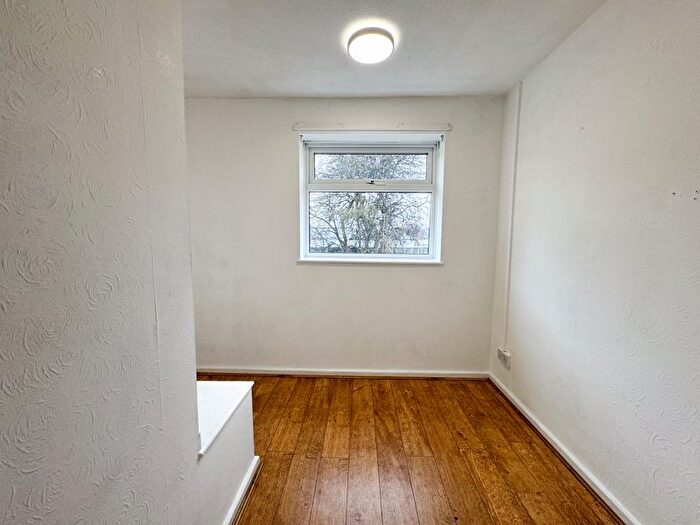 3 Bedroom End Of Terrace House For Sale In Boulevard Way, Grimsby, DN31
