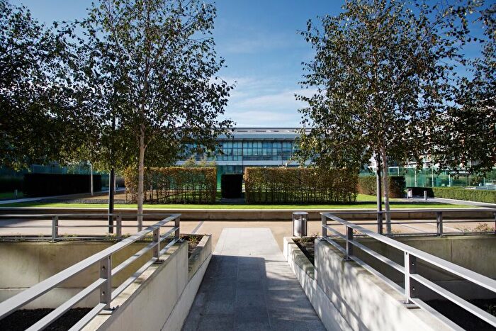 Garage / Parking To Rent In Highbury Stadium Square, London, N5
