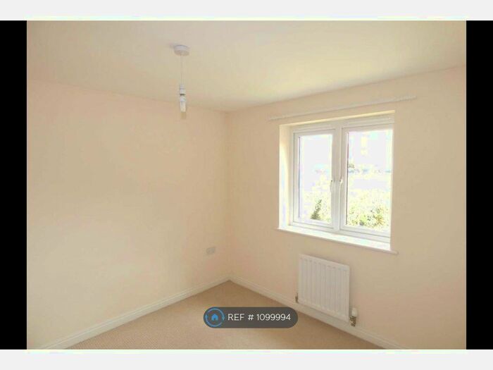 2 Bedroom End Of Terrace House To Rent In Whistler Close, Brough HU15