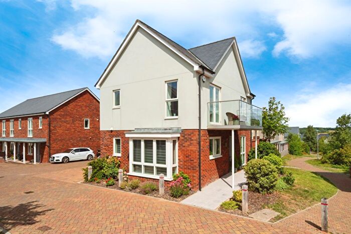 3 Bedroom Detached House For Sale In High Tree Lane, Tunbridge Wells, TN2