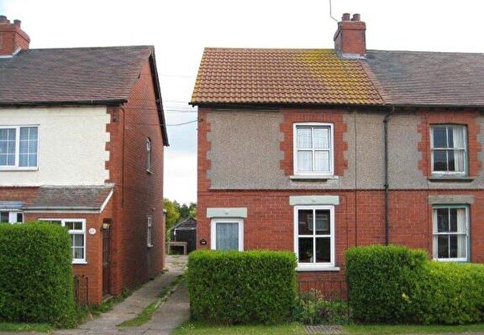 2 Bedroom Semi-Detached House For Sale In Northlands Road Winterton, Scunthorpe, DN15