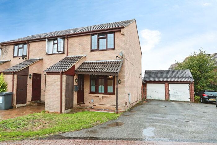 2 Bedroom End Terrace House For Sale In Charles Gardens, Bournemouth, Dorset, BH10