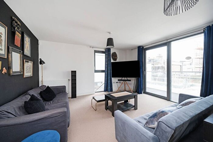 1 Bedroom Flat To Rent In Dalston Square, Dalston, London, E8