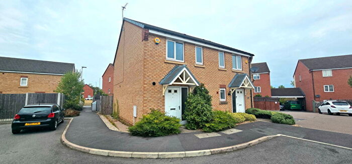 2 Bedroom Semi-Detached House For Sale In Pullman Drive, Kingswinford, DY6