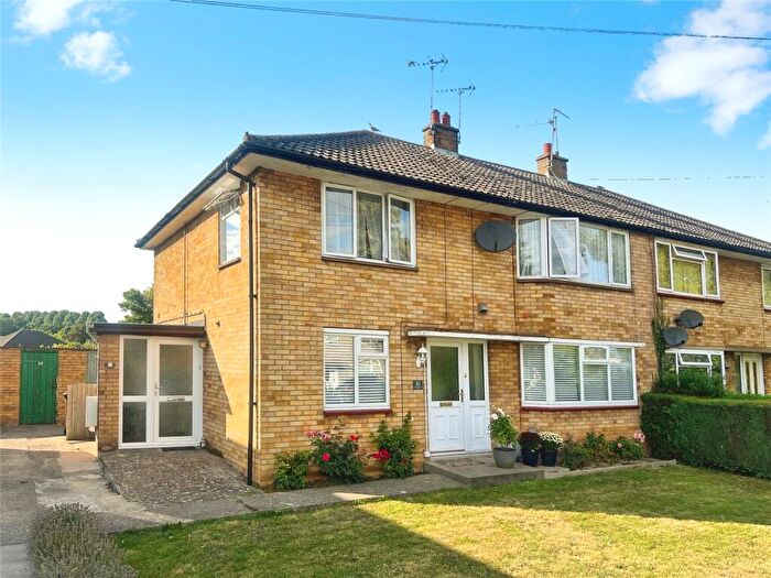 2 Bedroom Apartment For Sale In Marlborough Avenue, Spalding, Lincolnshire, PE11