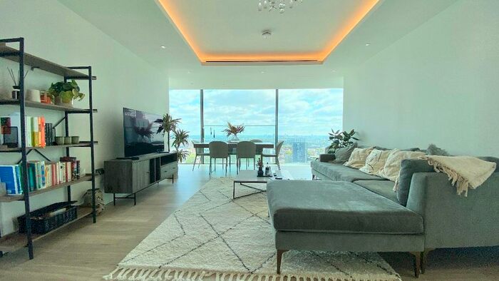 2 Bedroom Flat To Rent In City Road, London, EC1V