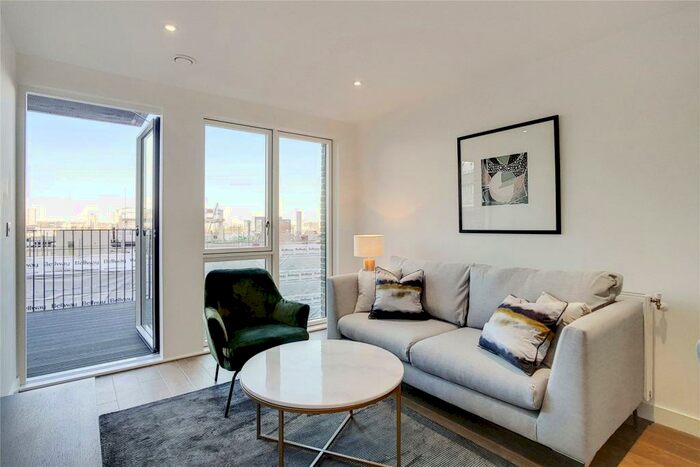1 Bedroom Flat To Rent In Pavilions Court, Legacy Wharf, E15
