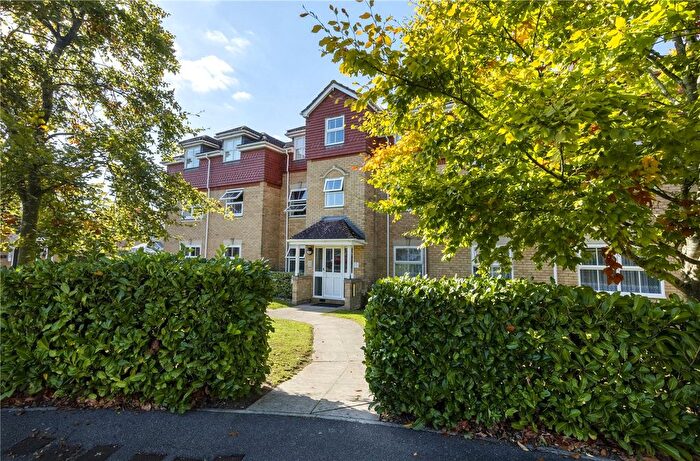 2 Bedroom Flat For Sale In Riverhead, Sevenoaks, Kent, TN13