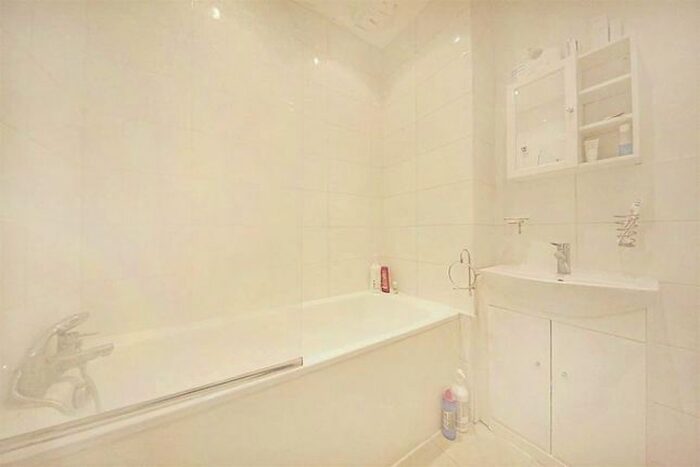 Studio To Rent In Euston Road, Fitzgrovia, NW1