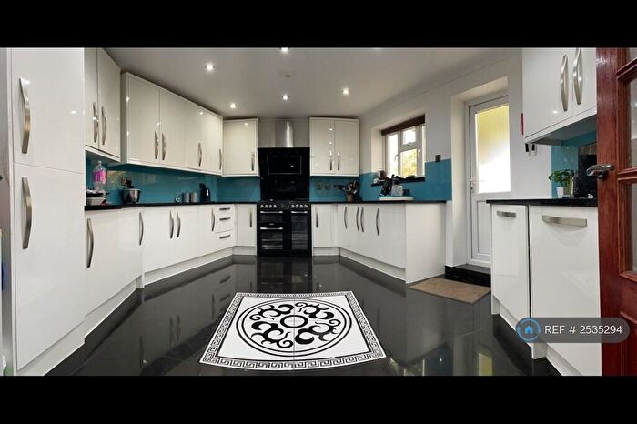 3 Bedroom Semi-Detached House To Rent In Halbutt Street, Chadwell Heath, Essex, RM9