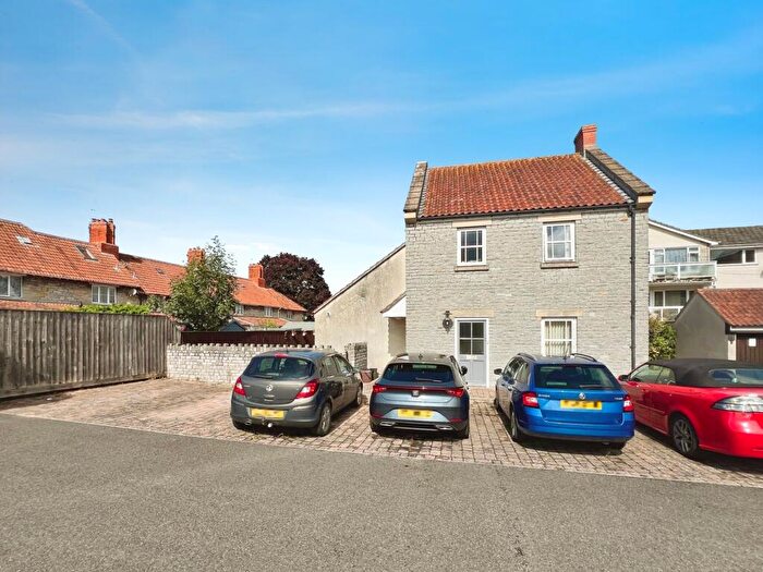 2 Bedroom Flat For Sale In The Cross, Street, BA16