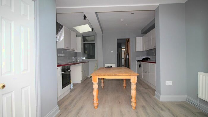 4 Bedroom Terraced House To Rent In Spencer Road, Walthamstow, E17