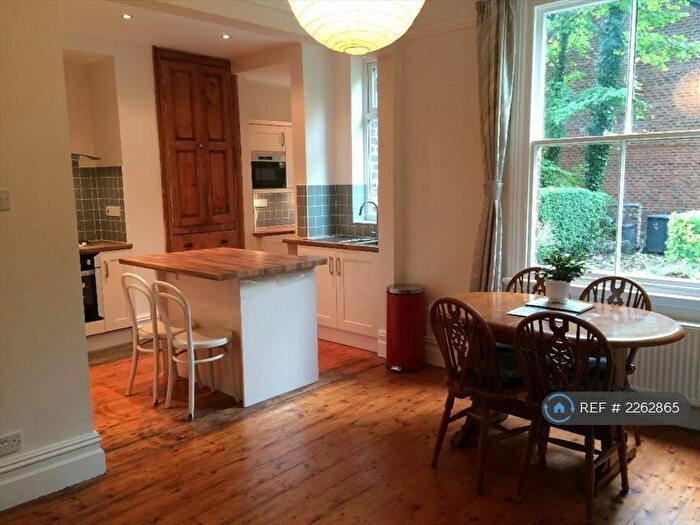 5 Bedroom Terraced House To Rent In Brundretts Road, Manchester, M21