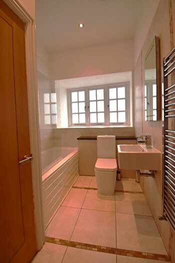 1 Bedroom Flat To Rent In Flat, The Willows, Church Street, Helston, TR13