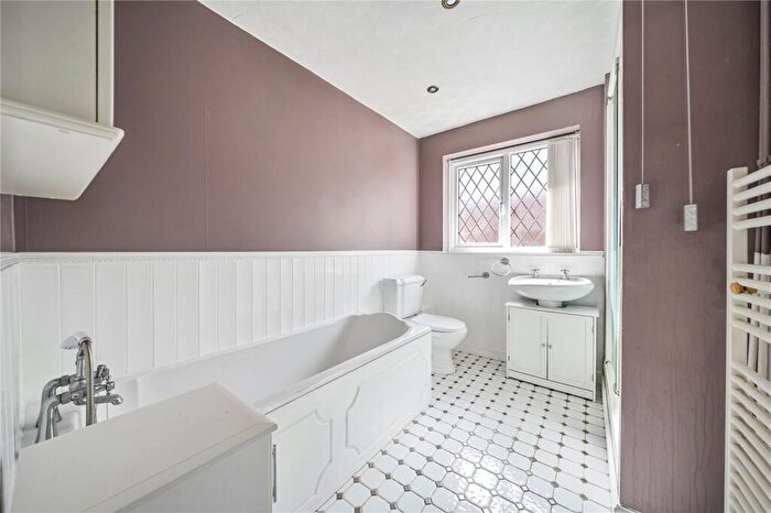 2 Bedroom Bungalow For Sale In Hope Road, West End, Southampton, Hampshire, SO30