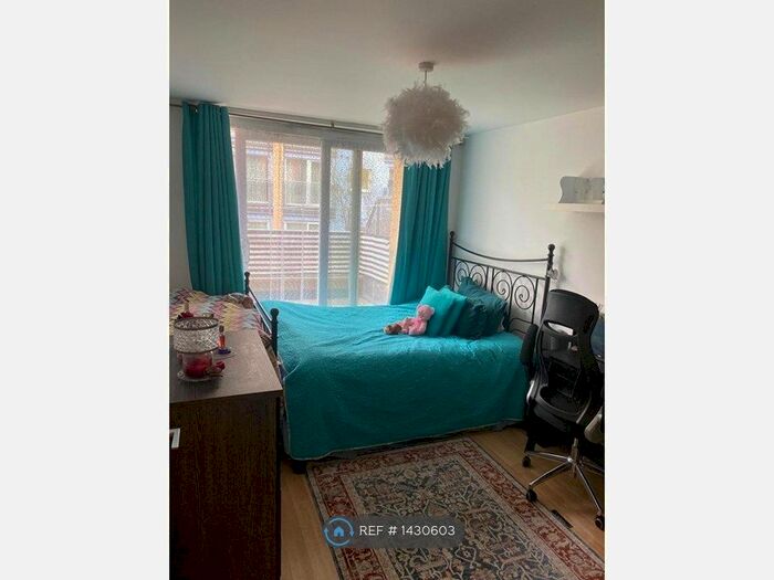 2 Bedroom Flat To Rent In Wooldridge Close, Feltham, TW14