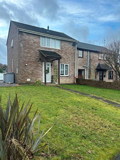 3 Bedroom Detached House For Sale In Meadow Close, Hirwaun, Aberdare, CF44