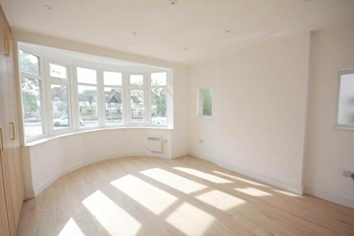 Studio To Rent In Watford Way, London, NW4