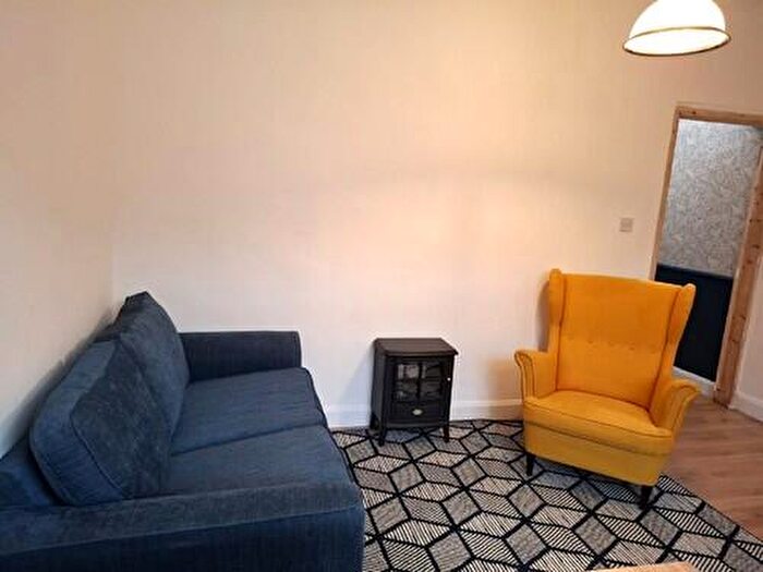 1 Bedroom Flat To Rent In West Main Street, Uphall, EH52
