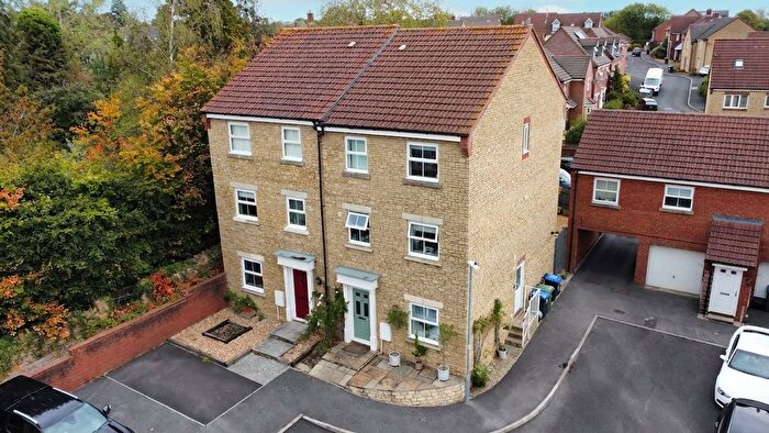 4 Bedroom Semi Detached House For Sale In Corbin Road, Hilperton, BA14