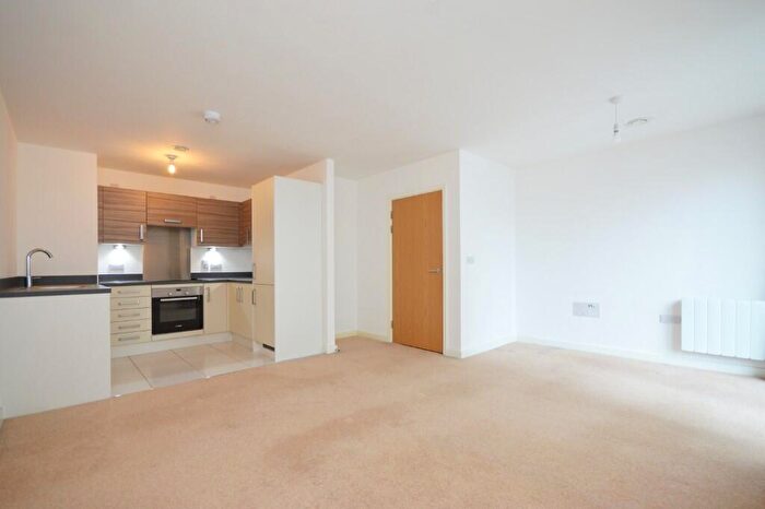 1 Bedroom Flat To Rent In Canons Way, Bristol, BS1