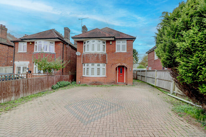 3 Bedroom Detached House For Sale In Cressex Road, High Wycombe, Buckinghamshire, HP12