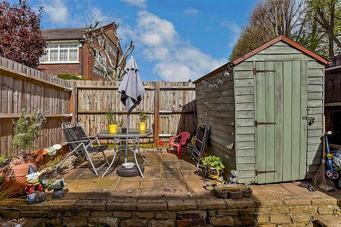 2 Bedroom Semi-Detached House For Sale In Malling Road, Teston, Maidstone, Kent, ME18