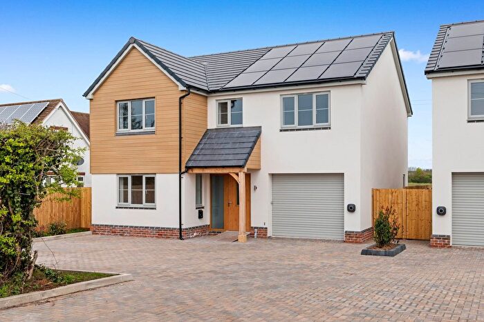 4 Bedroom Detached House For Sale In Oakmere, Evesham Road, Upper Moore, Pershore, Worcestershire., WR10
