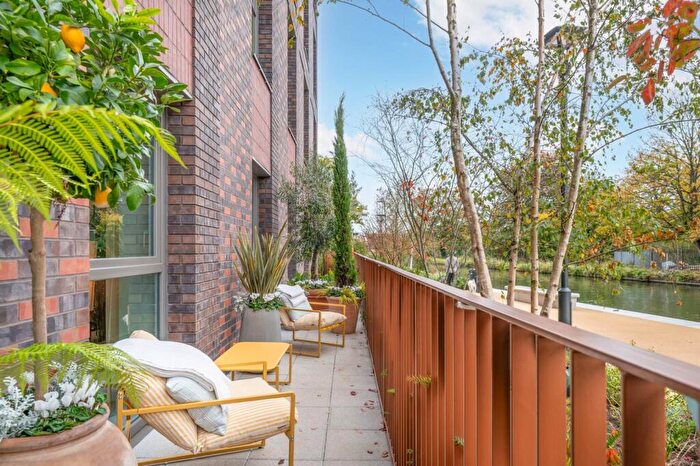 3 Bedroom Flat For Sale In Grand Union, Alperton, HA0