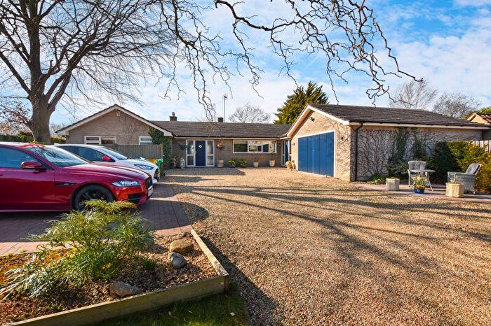 4 Bedroom Detached Bungalow For Sale In Westwood, Braceborough, Stamford, PE9