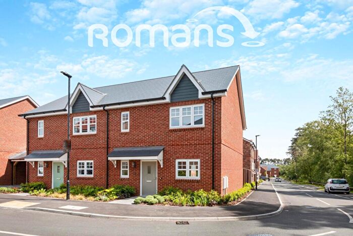 3 Bedroom House To Rent In The Fairway, Fleet, GU51
