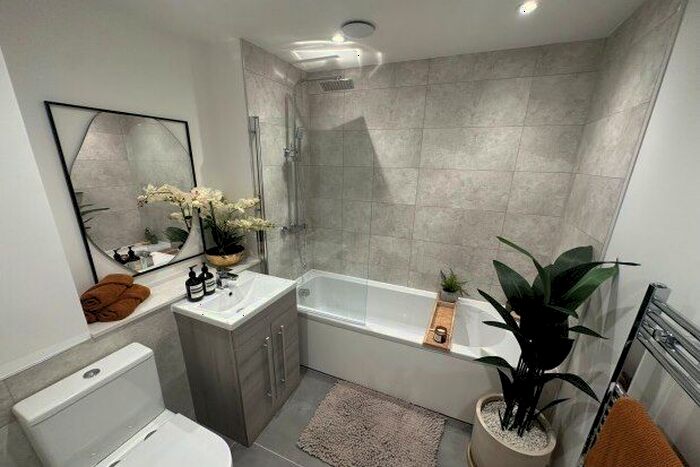 2 Bedroom Flat To Rent In Victoria Road, Ashford, TN23